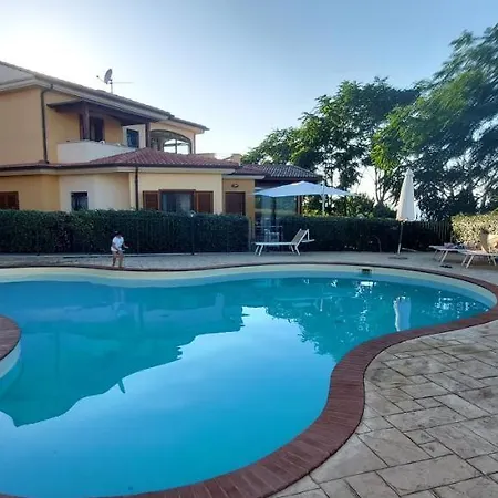 In Con Piscina Apartamento